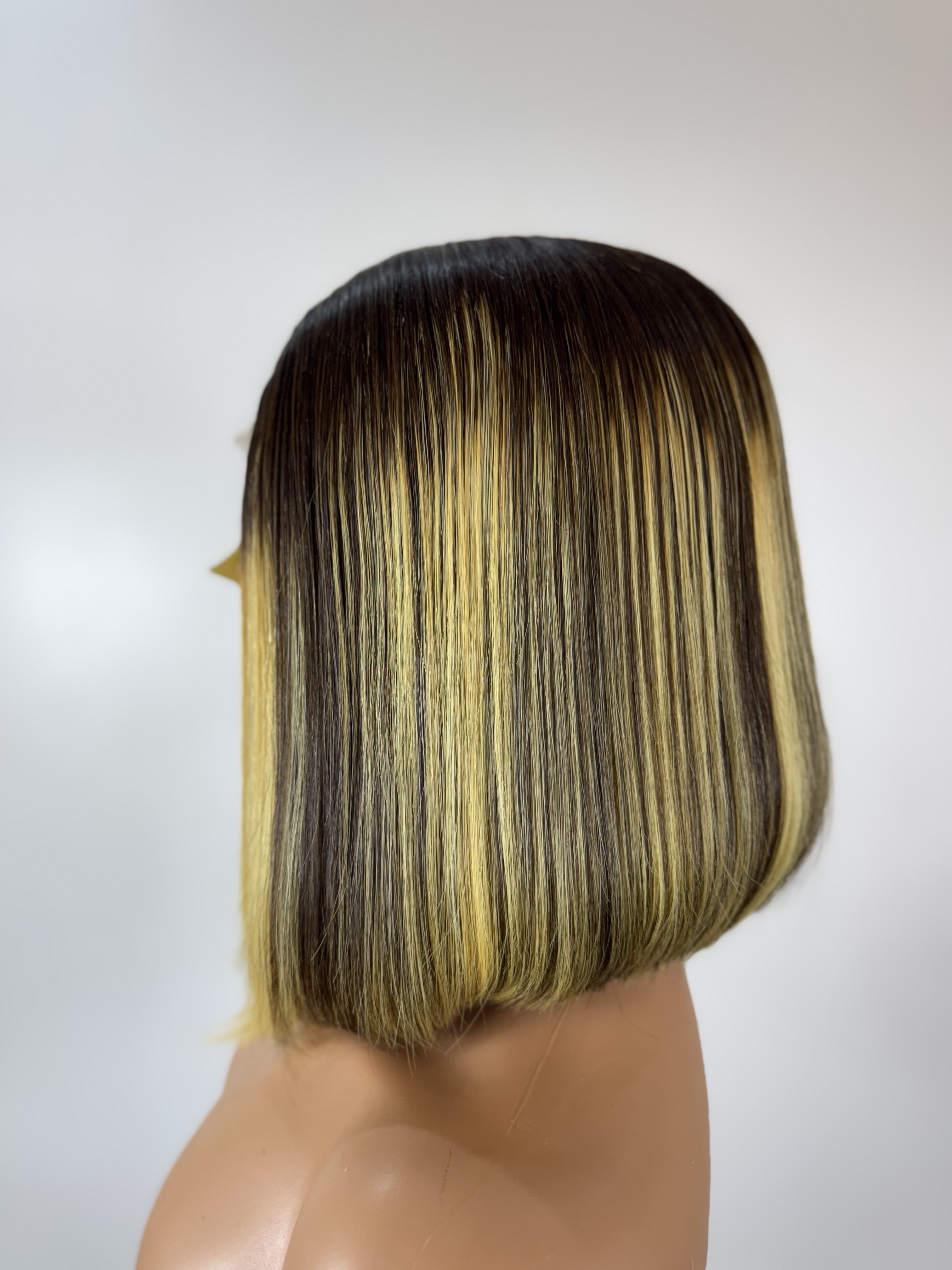  VIETNAMESE BLONDE 